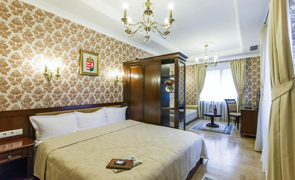 Villa Stanislavskyi Hotel ลวีฟ ภายนอก รูปภาพ